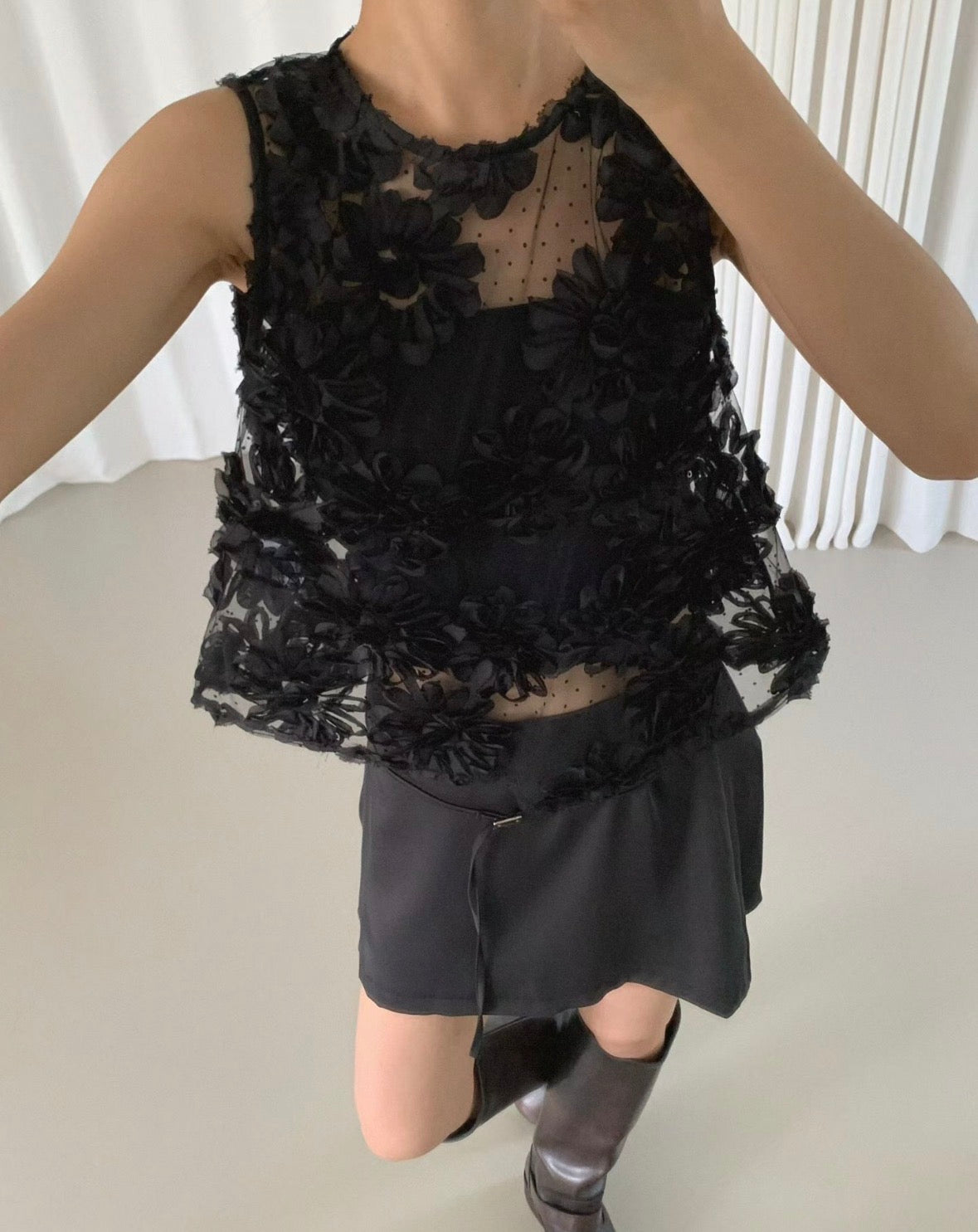法式立體花卉刺繡無袖上衣